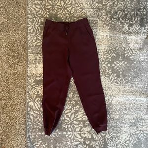 Lululemon On The Fly Jogger